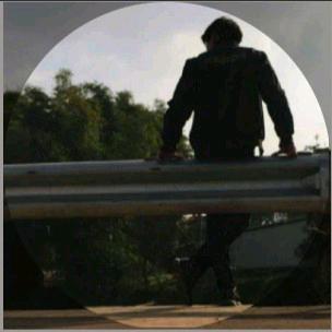 爱贴砖的小伙子