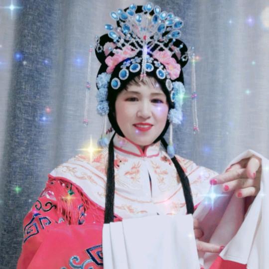楚剧网红上善若水