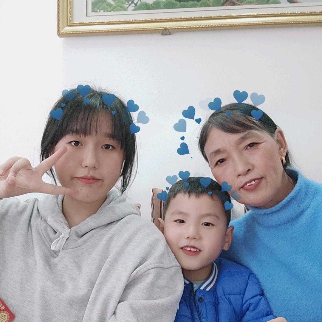 我是56年的黄大姐