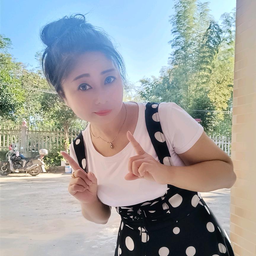 周慧