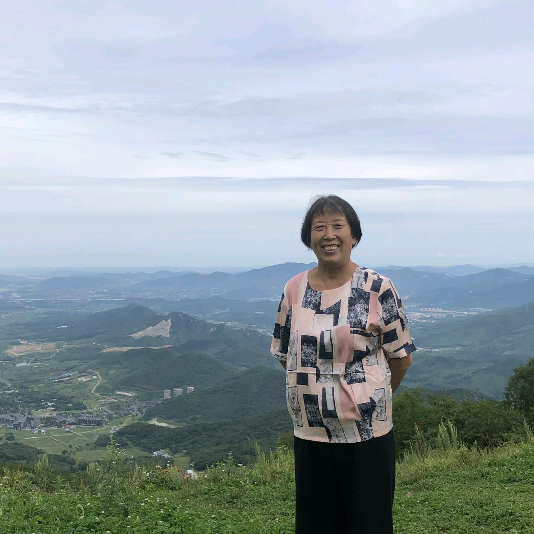 翩翩起舞