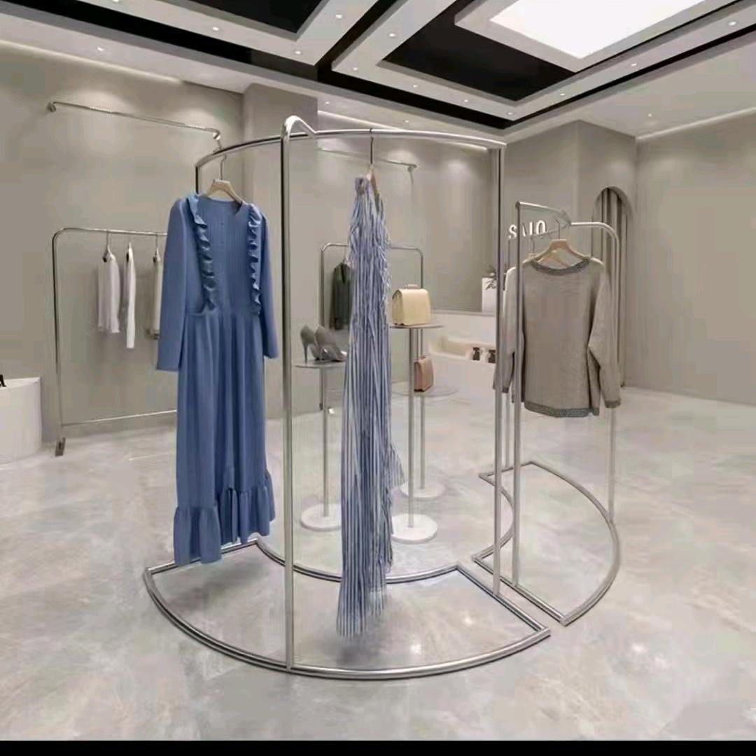 辰一服装道具-翟宁