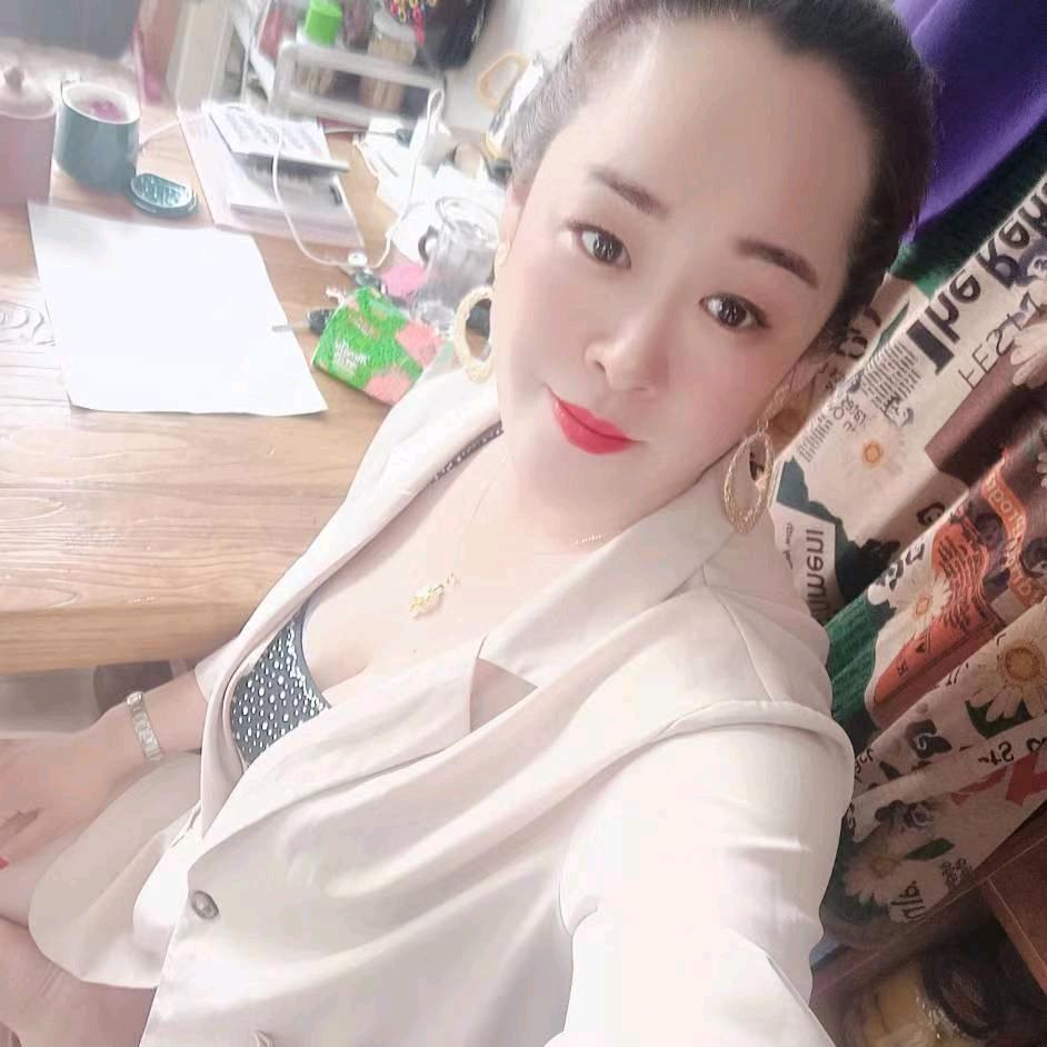 夏津秀姐寄卖行