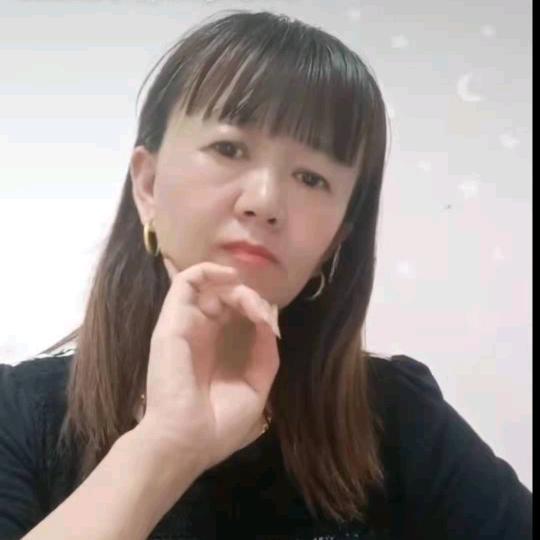 吉祥三宝，每天12点开播