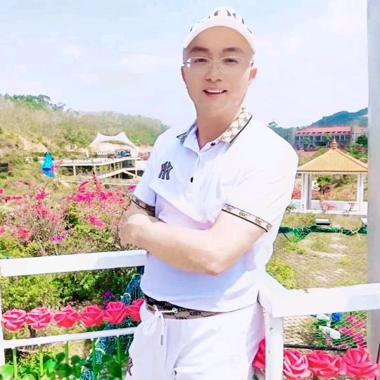 🇨🇳开心🇨🇳 文案