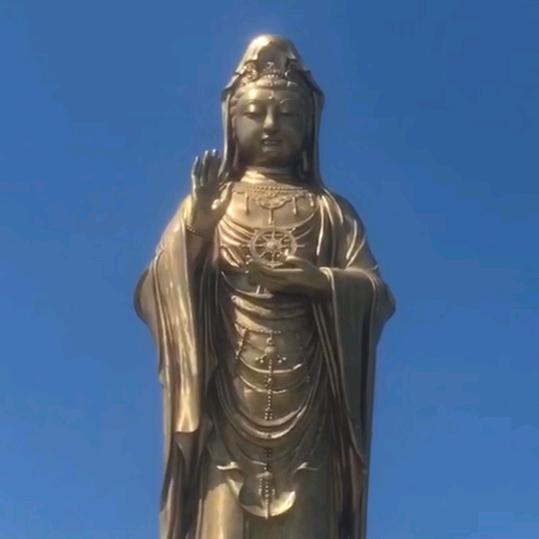 万岩