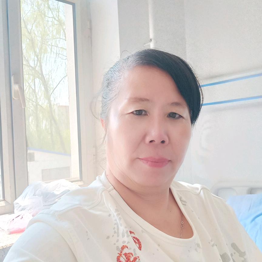 踏雪寻梅