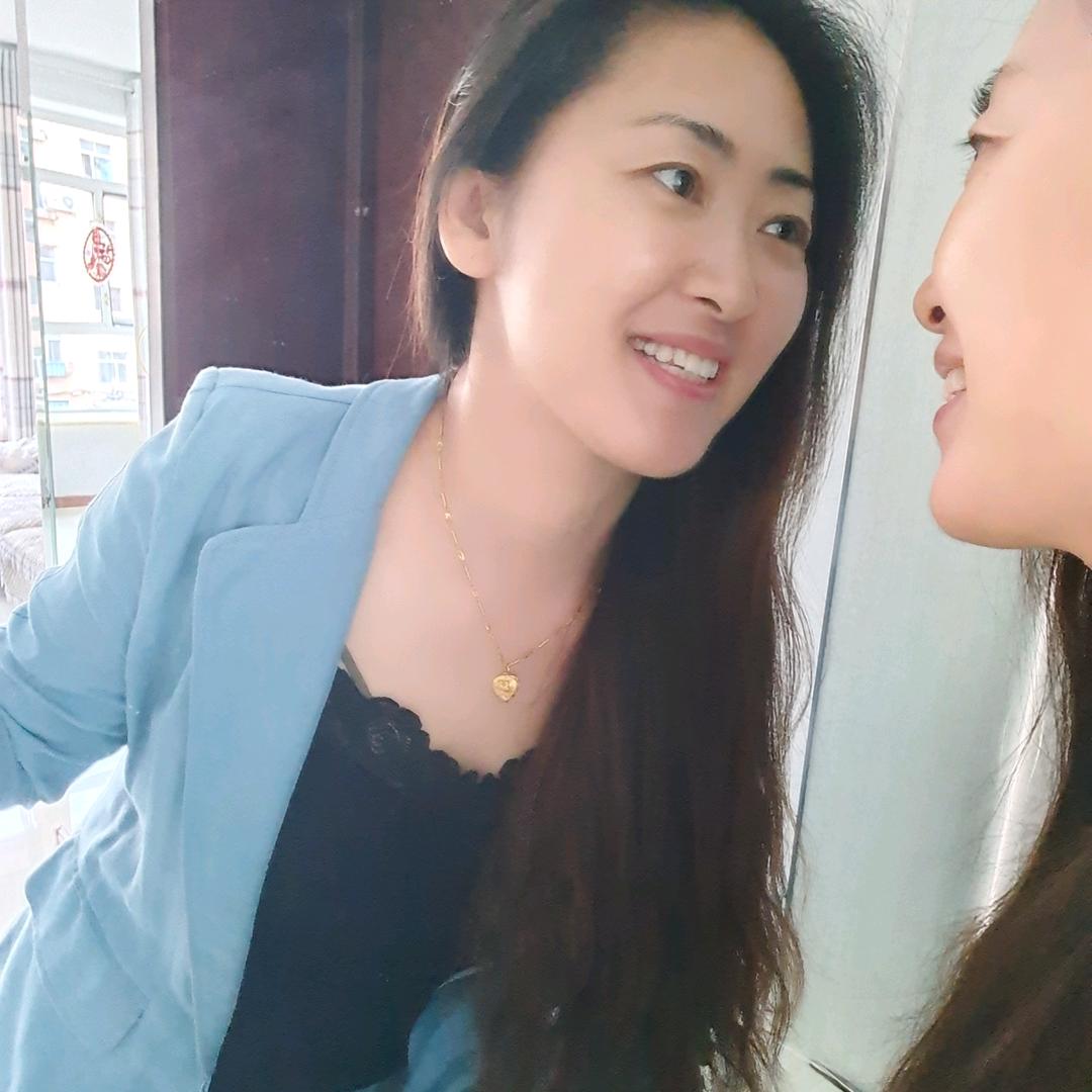 回眸浅笑