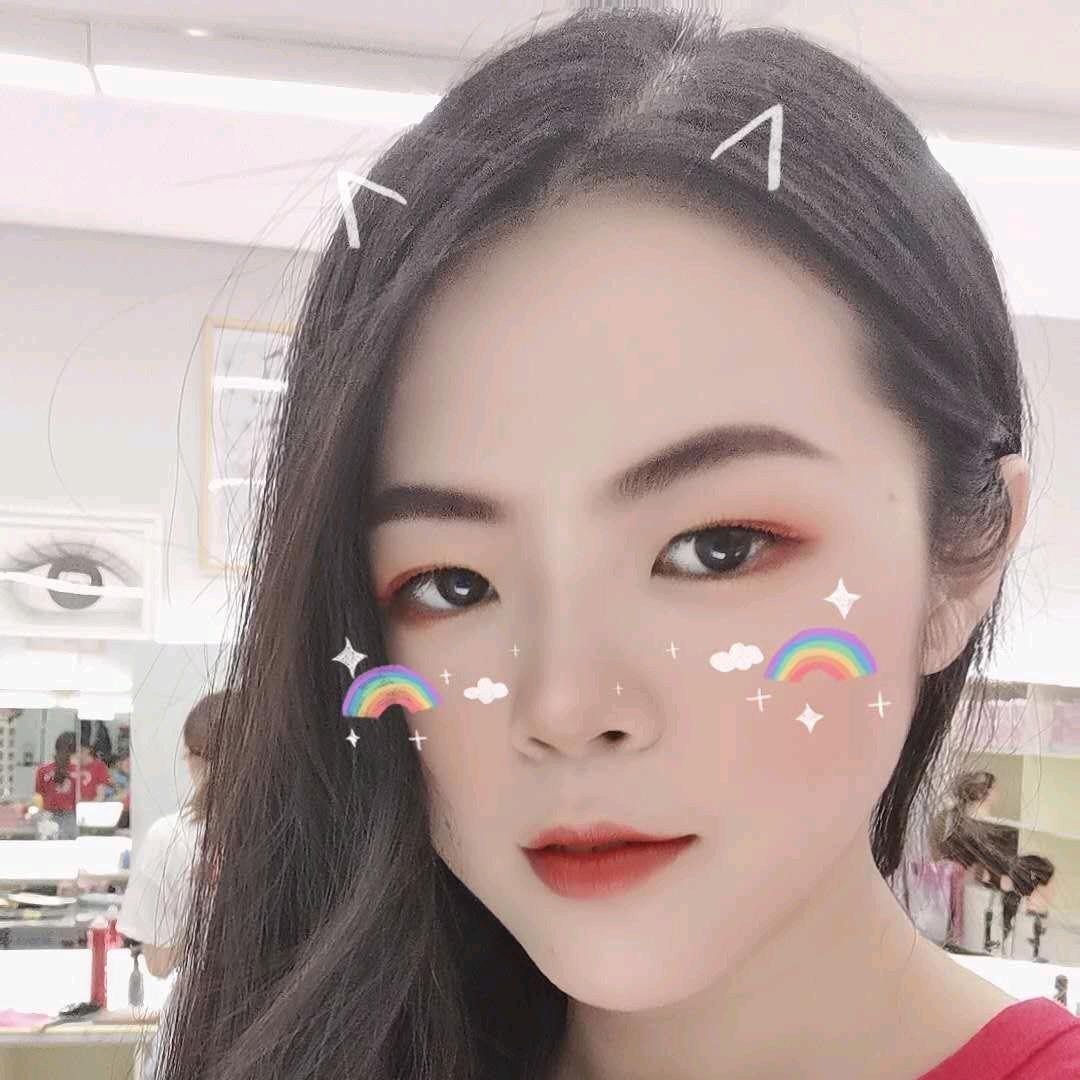 美妆师小莲子