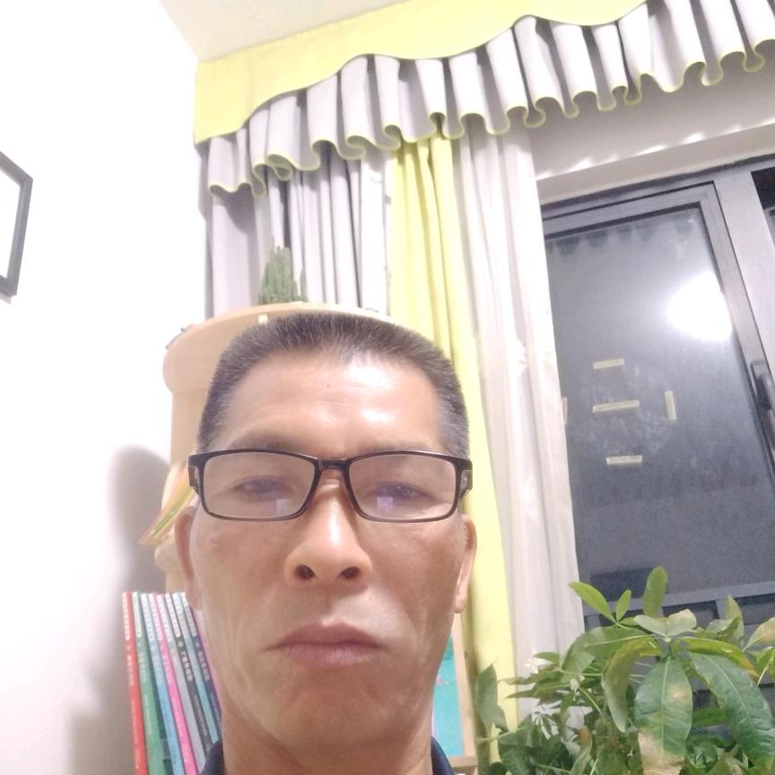 黄斌
