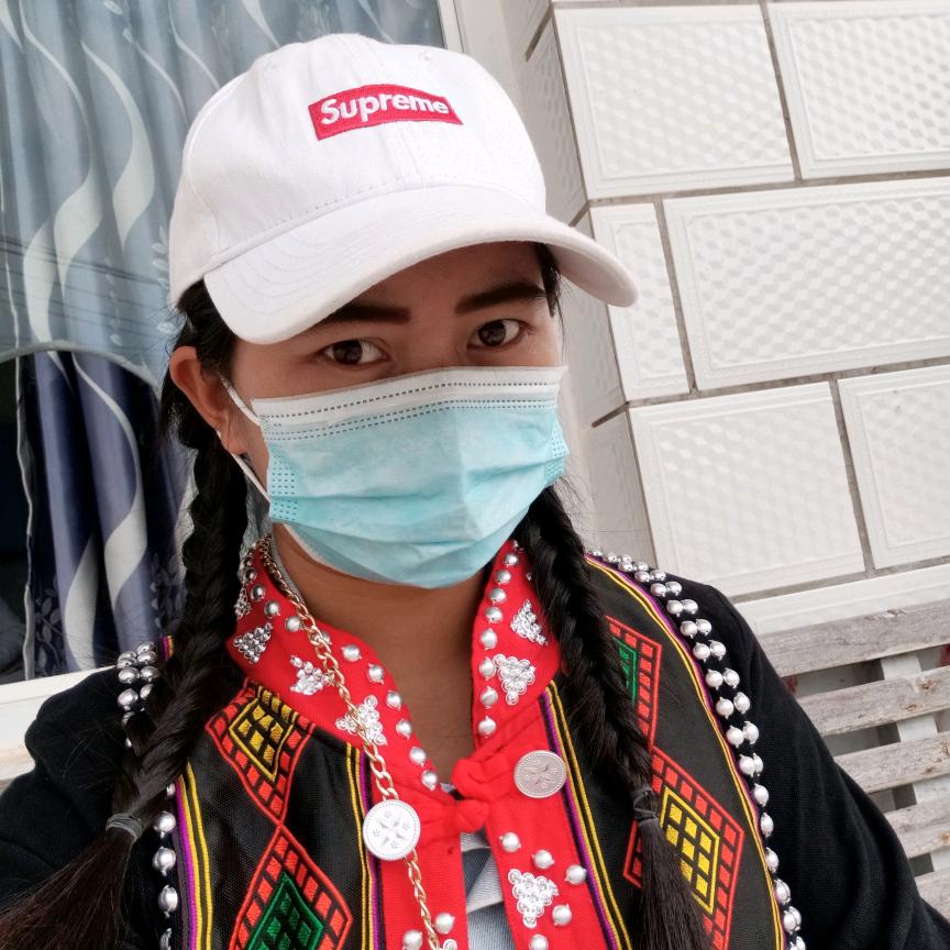云南佤族黑妹