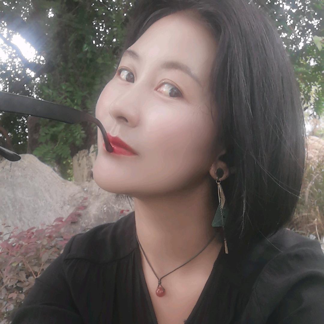 @He小姐