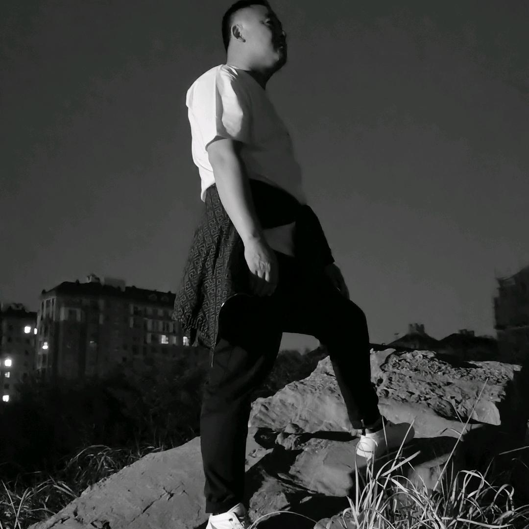@深情的人