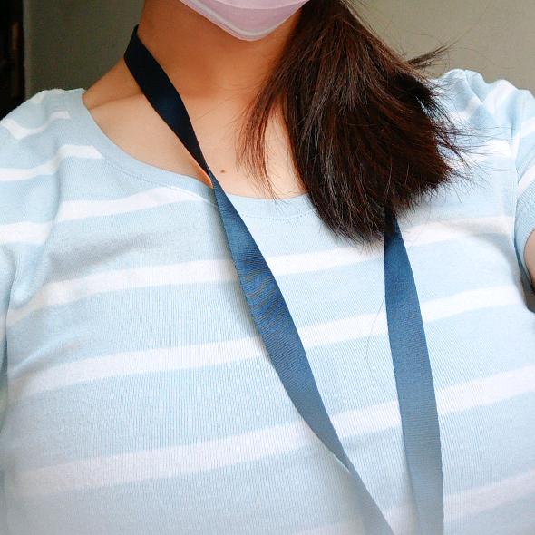 冷色系里的一抹暖色调