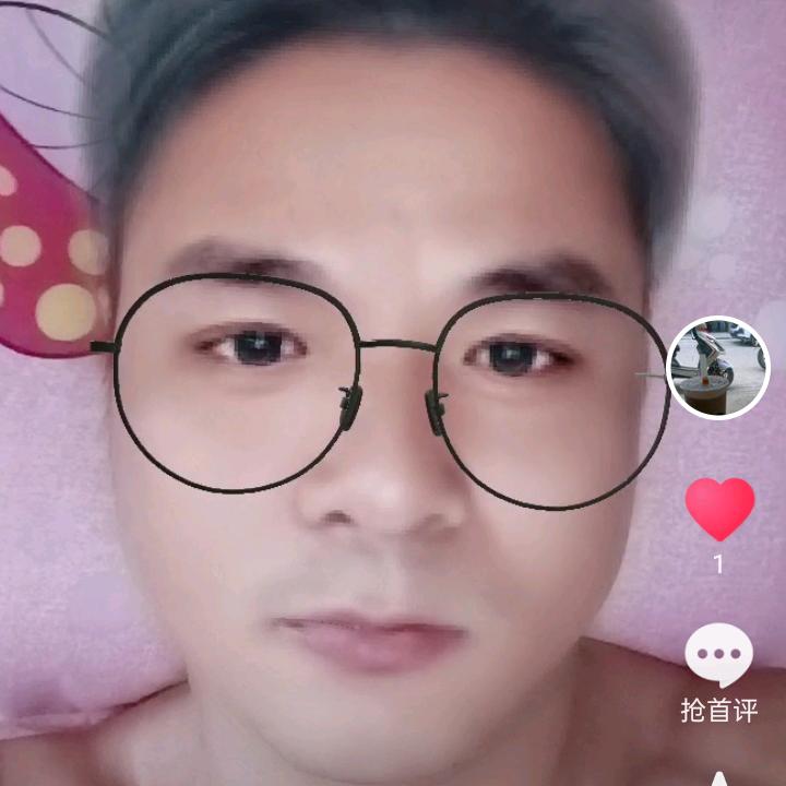 兄弟们喊我啊六