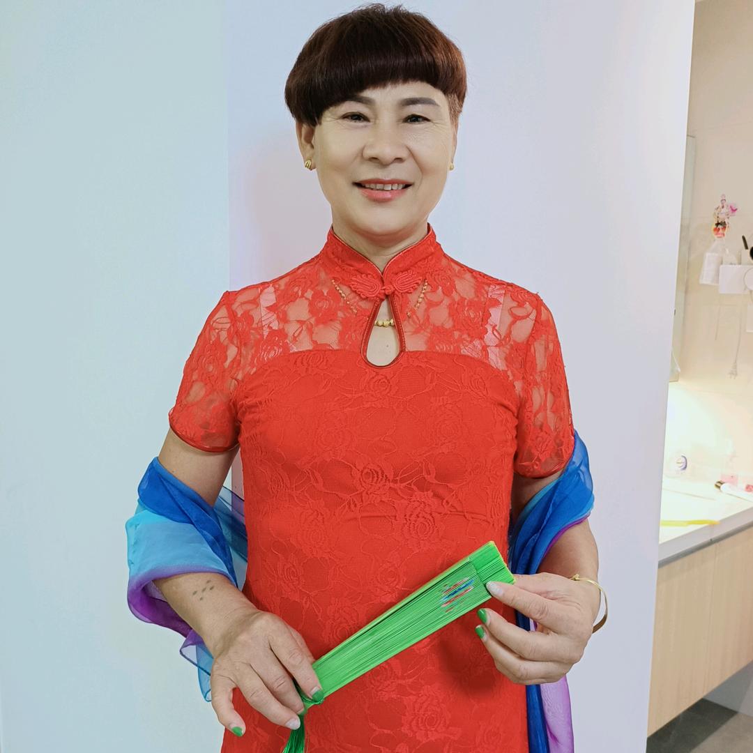 梅梅，（拒绝连赞）