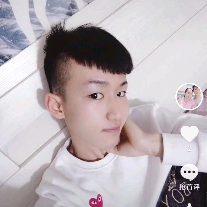 多多爱吃果