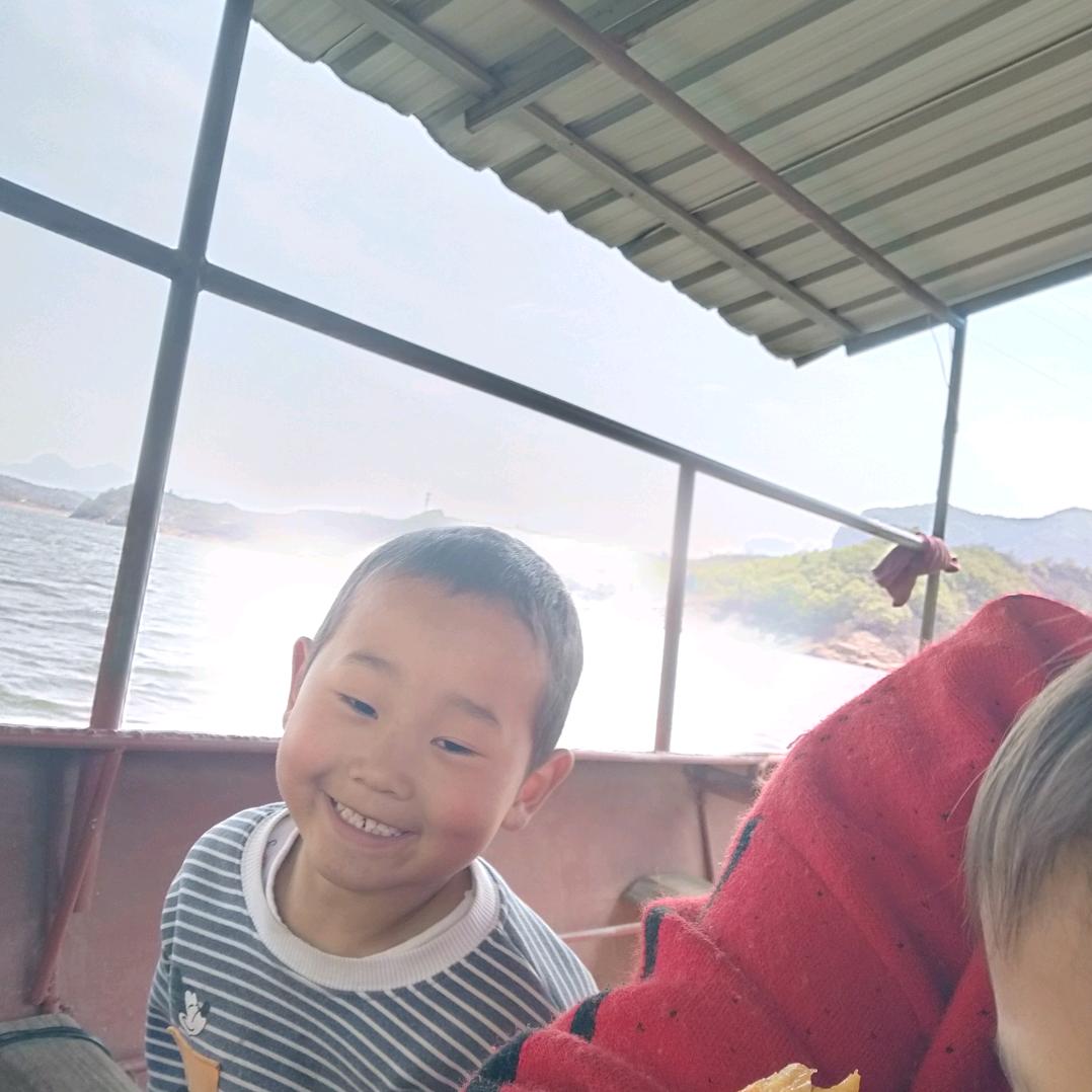 专业清洗空调，漏水