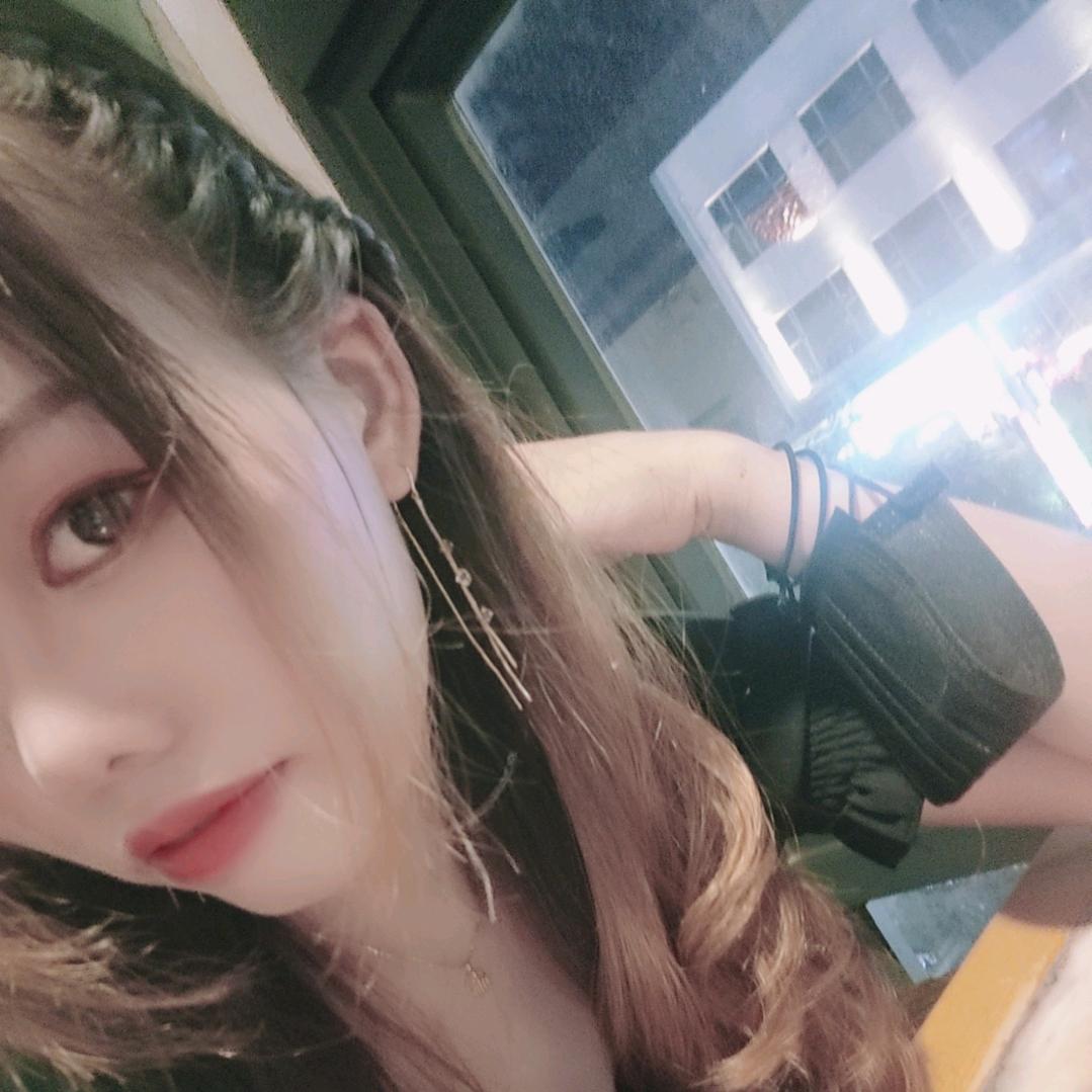 芳芳💋
