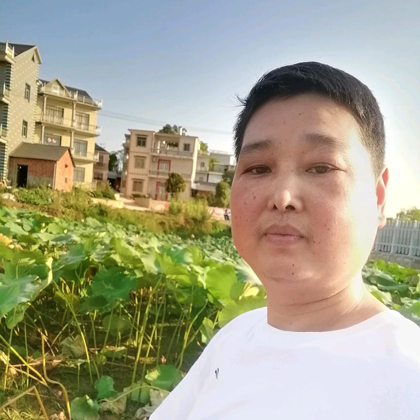 王建华