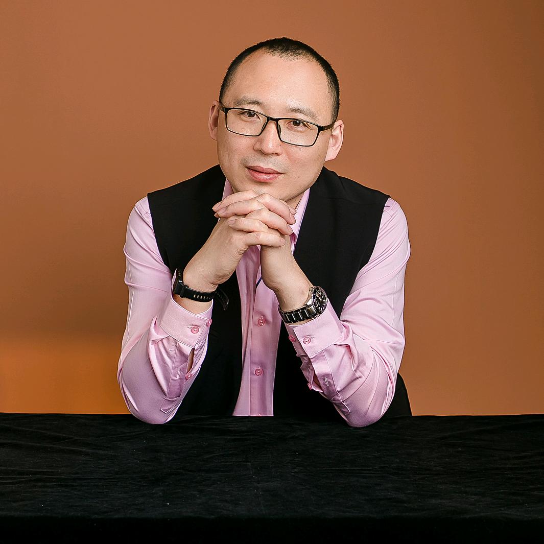 田哥—龙口钰鹏服饰