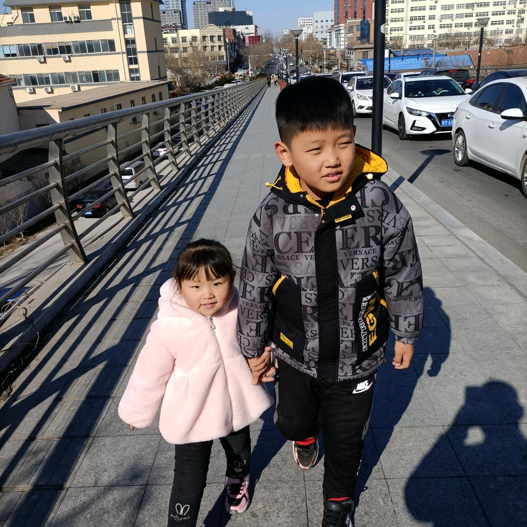 拿个铜钱掉个金不换
