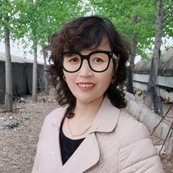江姐养鸡卖鸡（带涂）