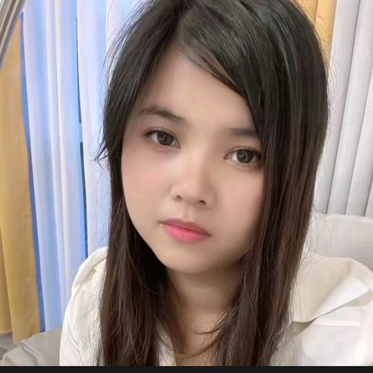 倩倩😊