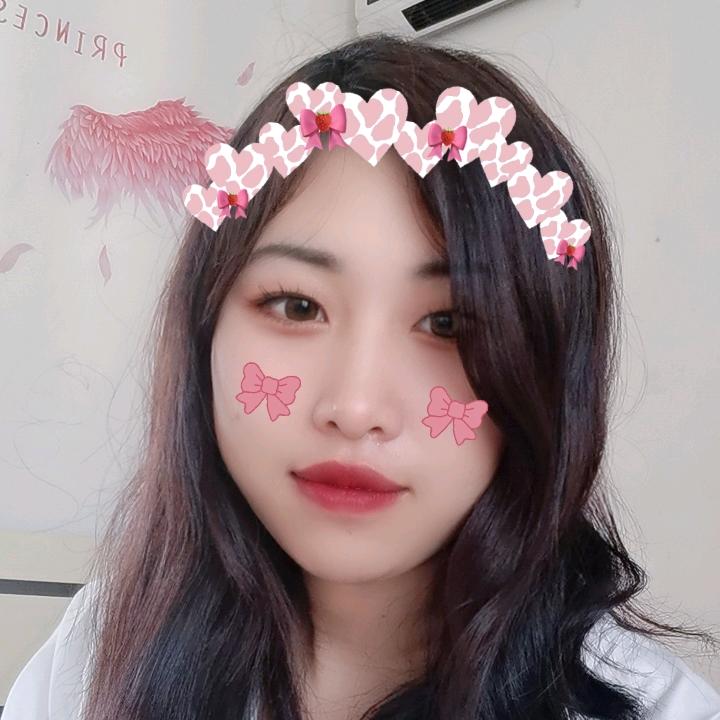 南希🍇³²⁶