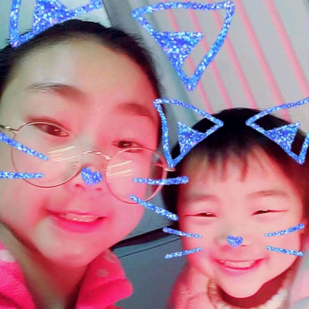 依依