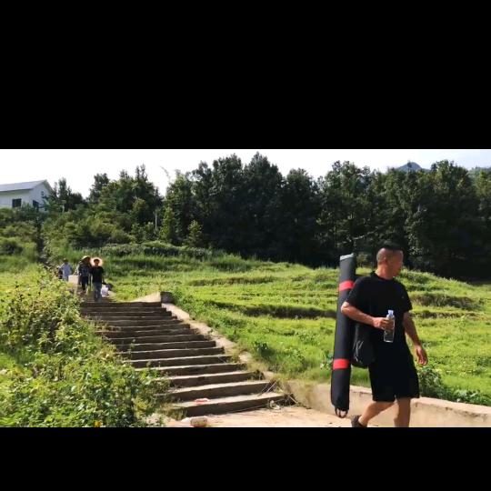 梁兄