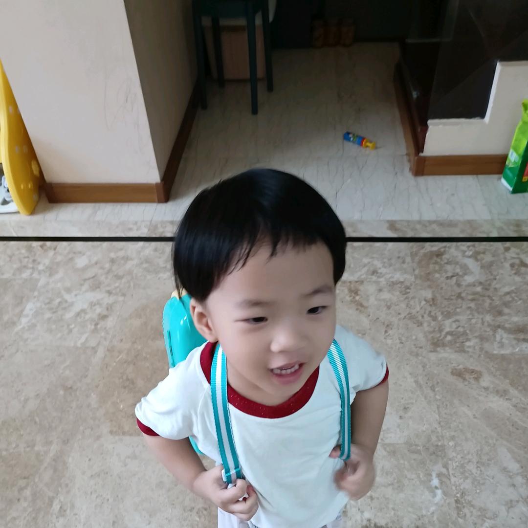 史倩