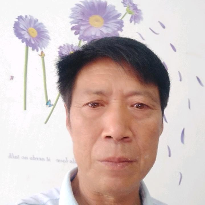 笔名:春雷，实名:郭