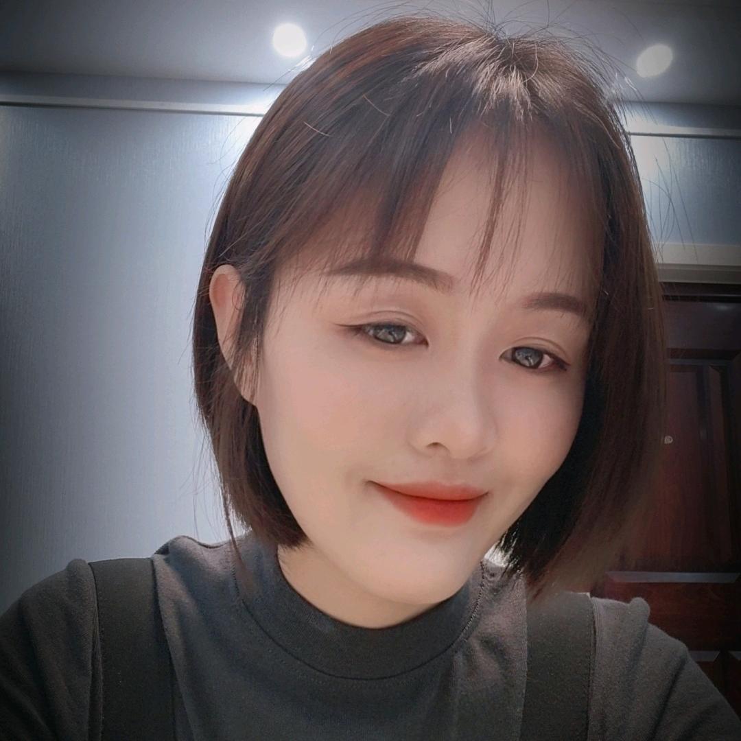 小美女的妈妈
