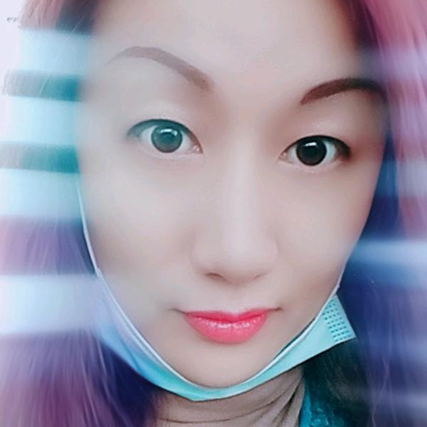 瞳