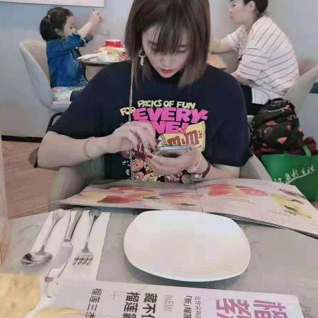 佳雪女装服饰