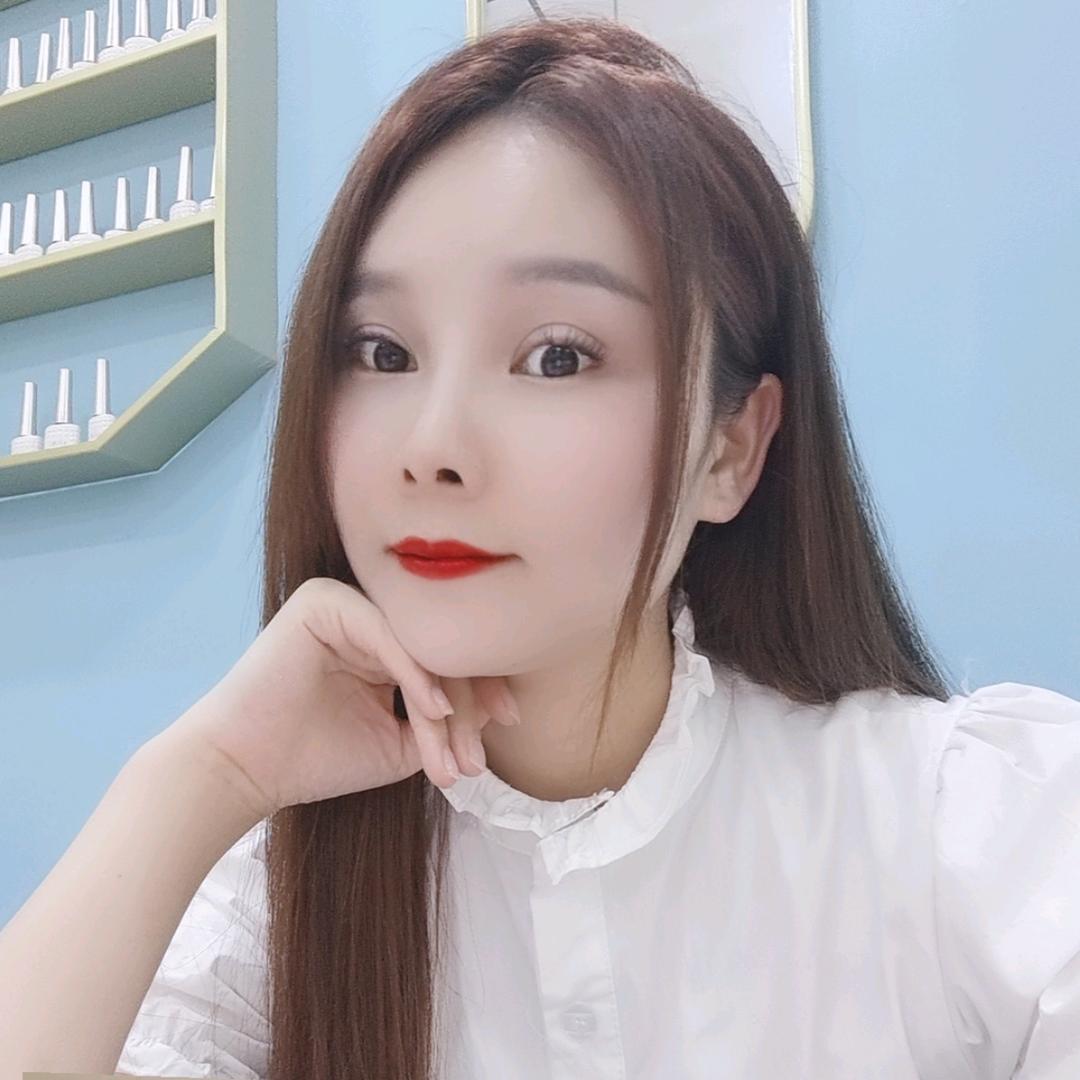 仟叶美容 美甲 美睫 皮肤管理