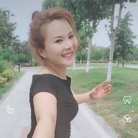 带刺的玫瑰🌹