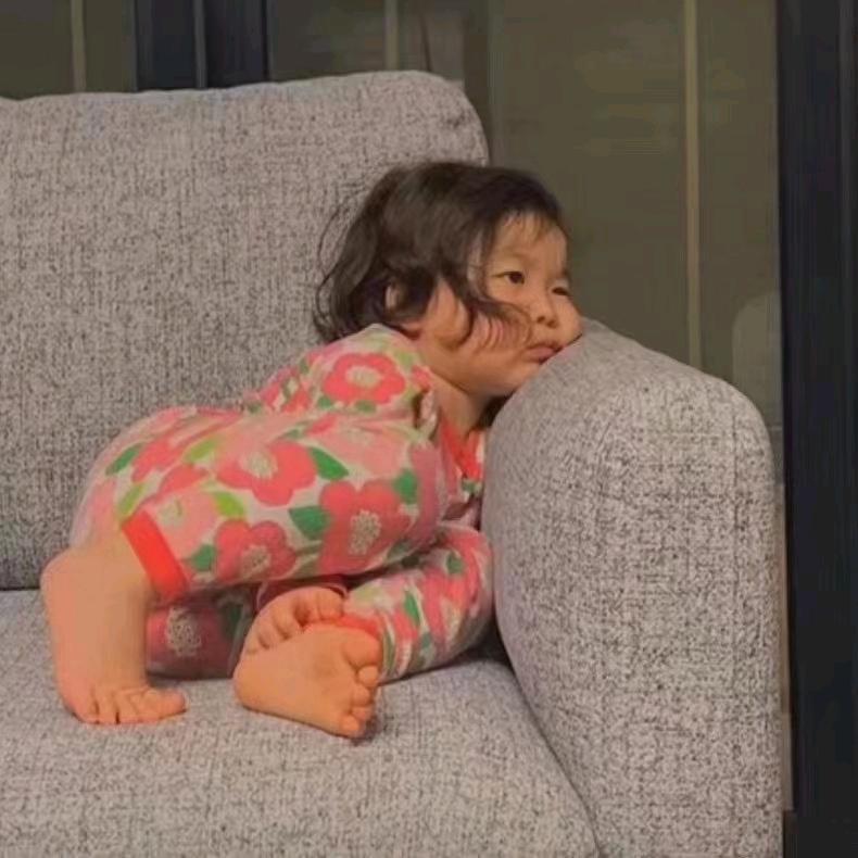 ｛只为你一笑｝@……