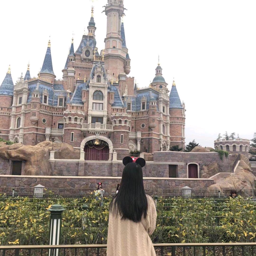 养7.7的咸鱼茉•ᴗ•