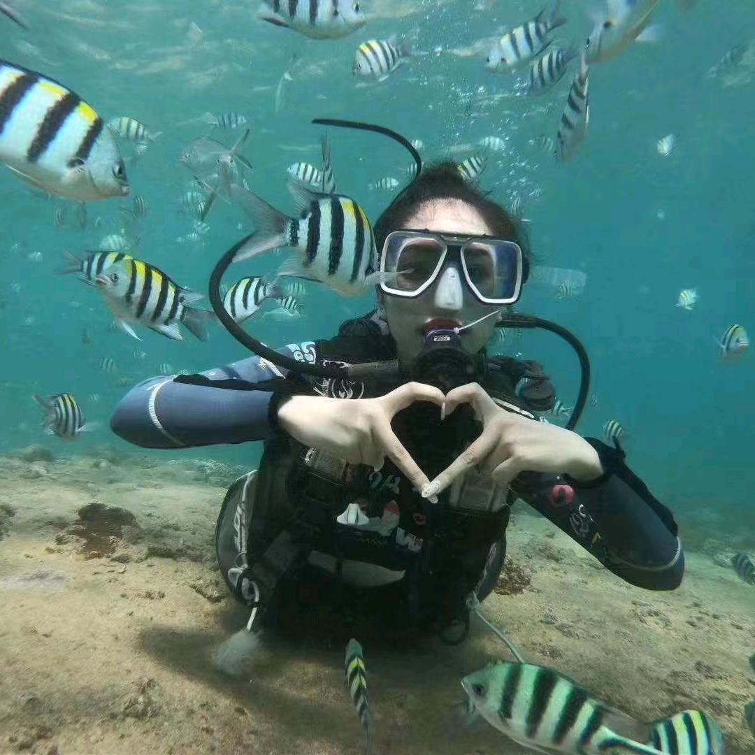 三亚椰海星辰直升机游艇服务