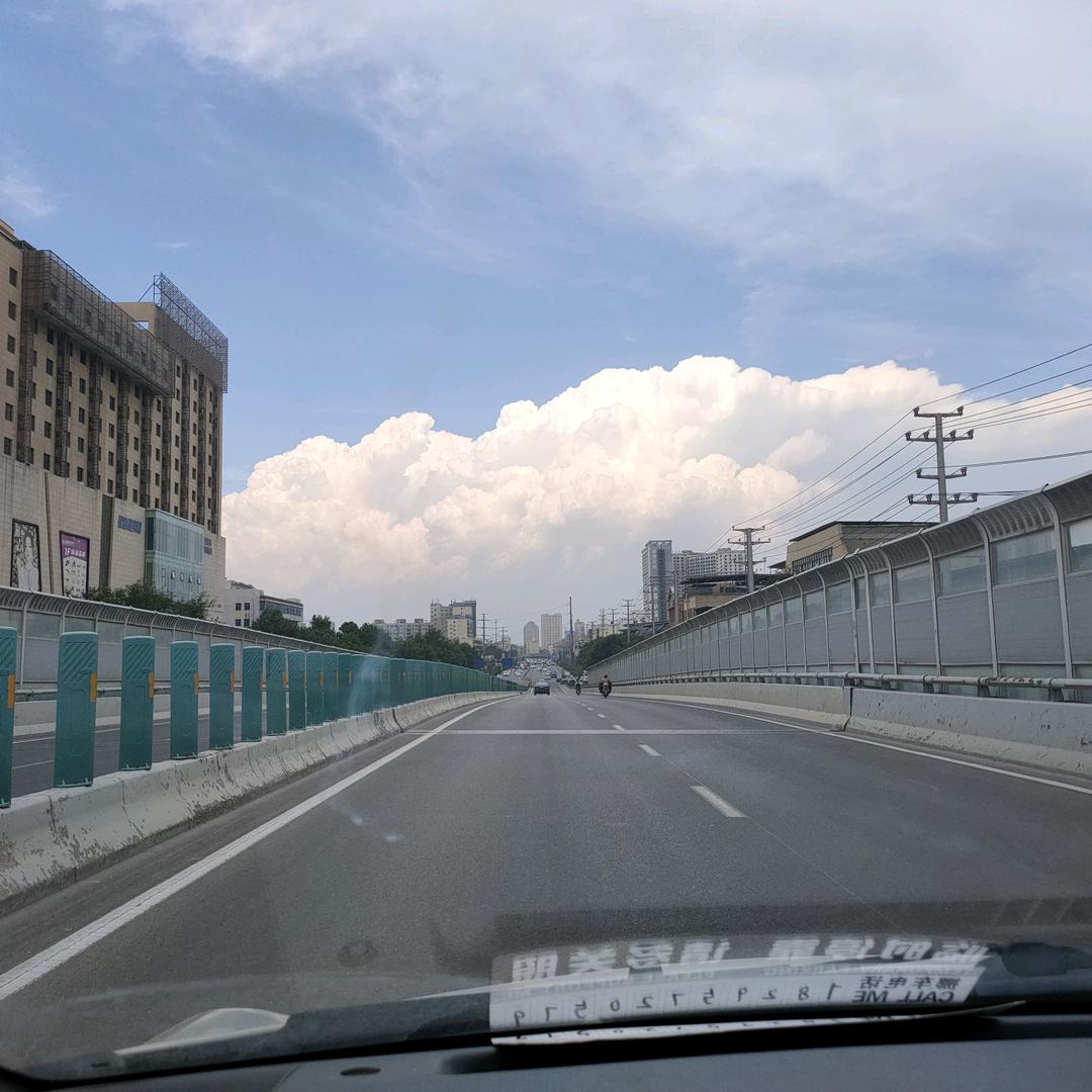 默默哦哦
