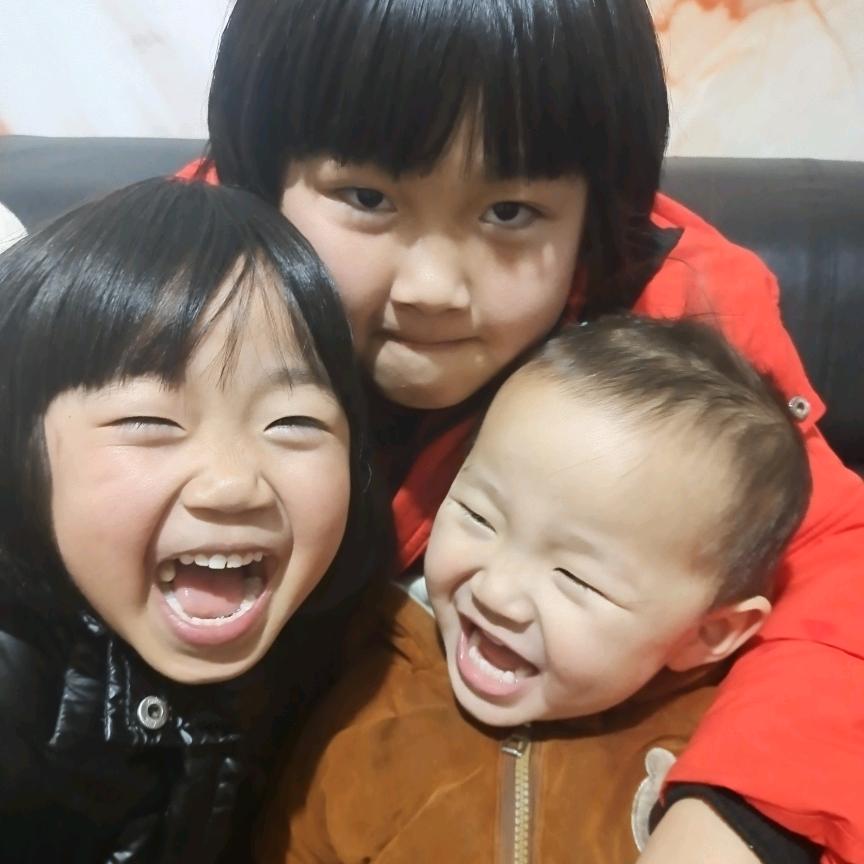 姑姑带娃