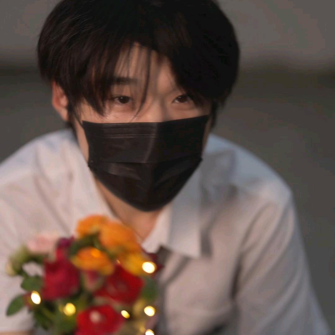 养花小伙蔡君泽