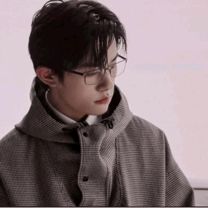 是小邹呀💐💐💐💐💐💐💐💐