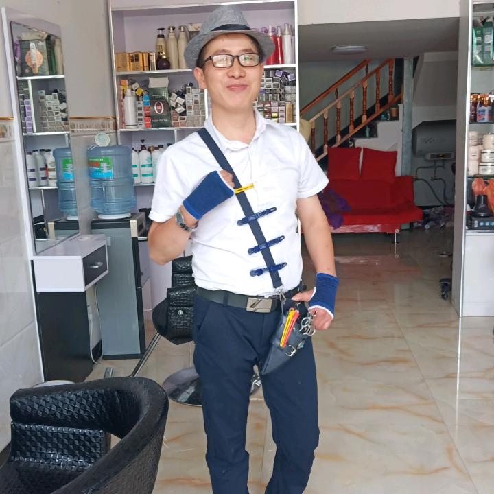 金寨二哥（一米阳光）