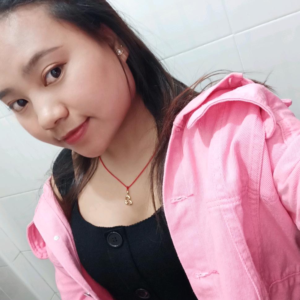 傻傻又可爱的妞