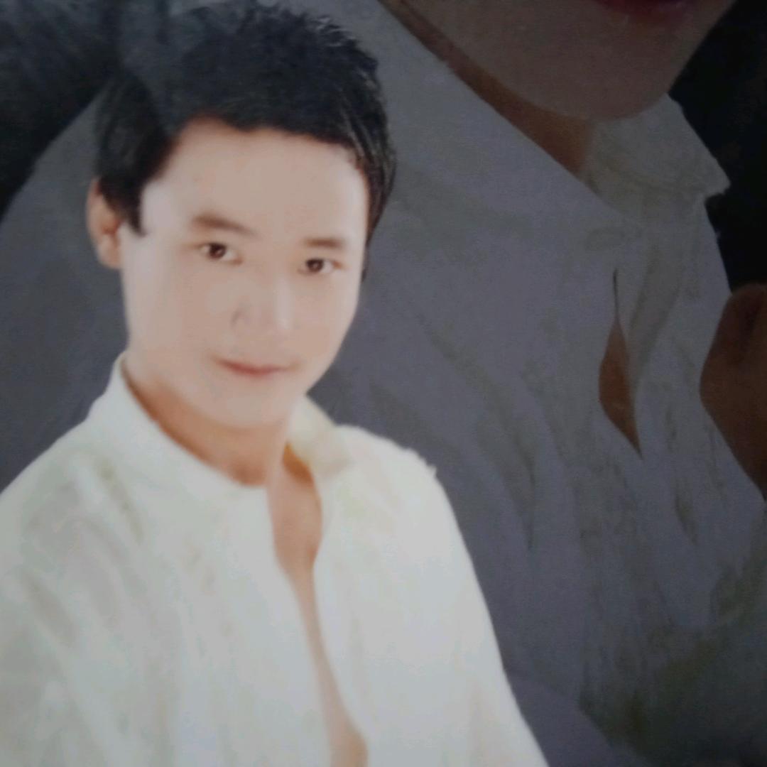 丁低调（百万）