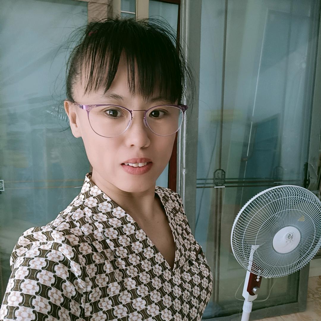 嫦娥姐姐在小村庄