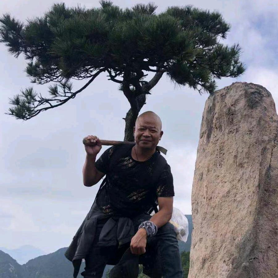 大爿帝农庄.权哥